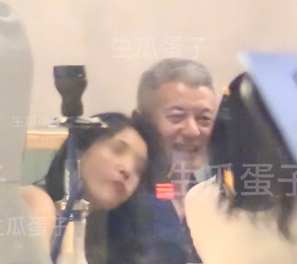顺配网 婚姻亮&quot;红灯&quot;? 那英老公被曝移情别恋带美女回家, 那英终是错付了