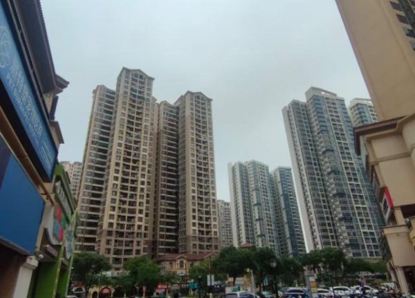 隆源配资 立竿见影，成交暴涨！深圳楼市“金九”稳了？